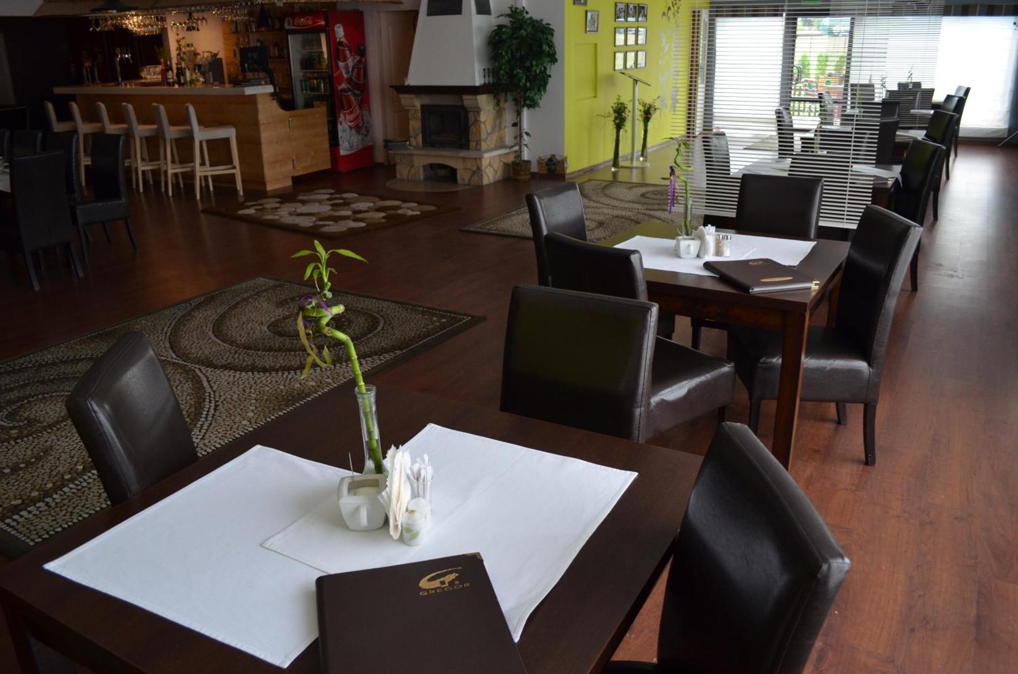 Hotel Gregor Pszczółki 外观 照片